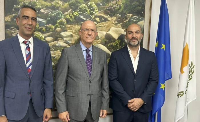 Και επίσημα στο τιμόνι της Κεφαλαιαγοράς Γ. Καρατζιάς και Λ. Λαγούδης